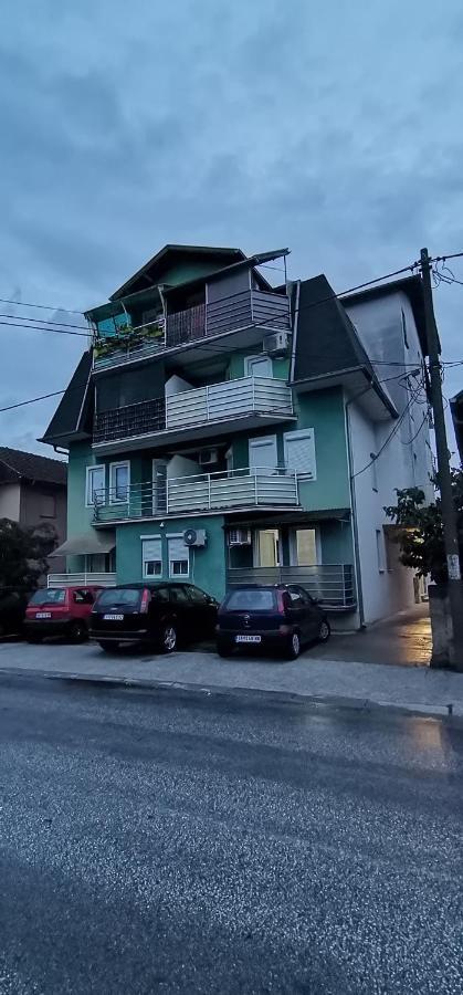 Apartman Masa 雅戈丁那 外观 照片